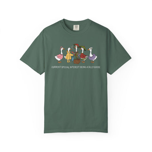 Silly Goose Special Interest Cartoon Graphic T-Shirt — Cute Vintage-style Goose Tee