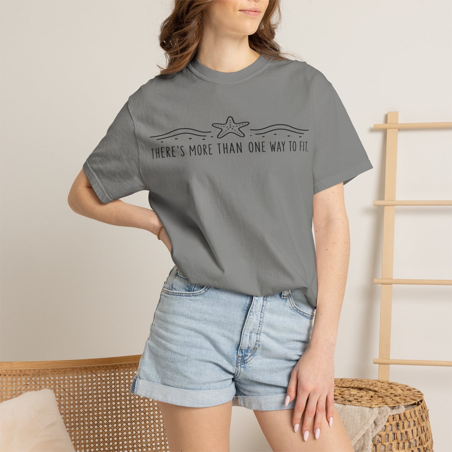 "There’s More Than One Way to Fit" Starfish Black Print Graphic Tee