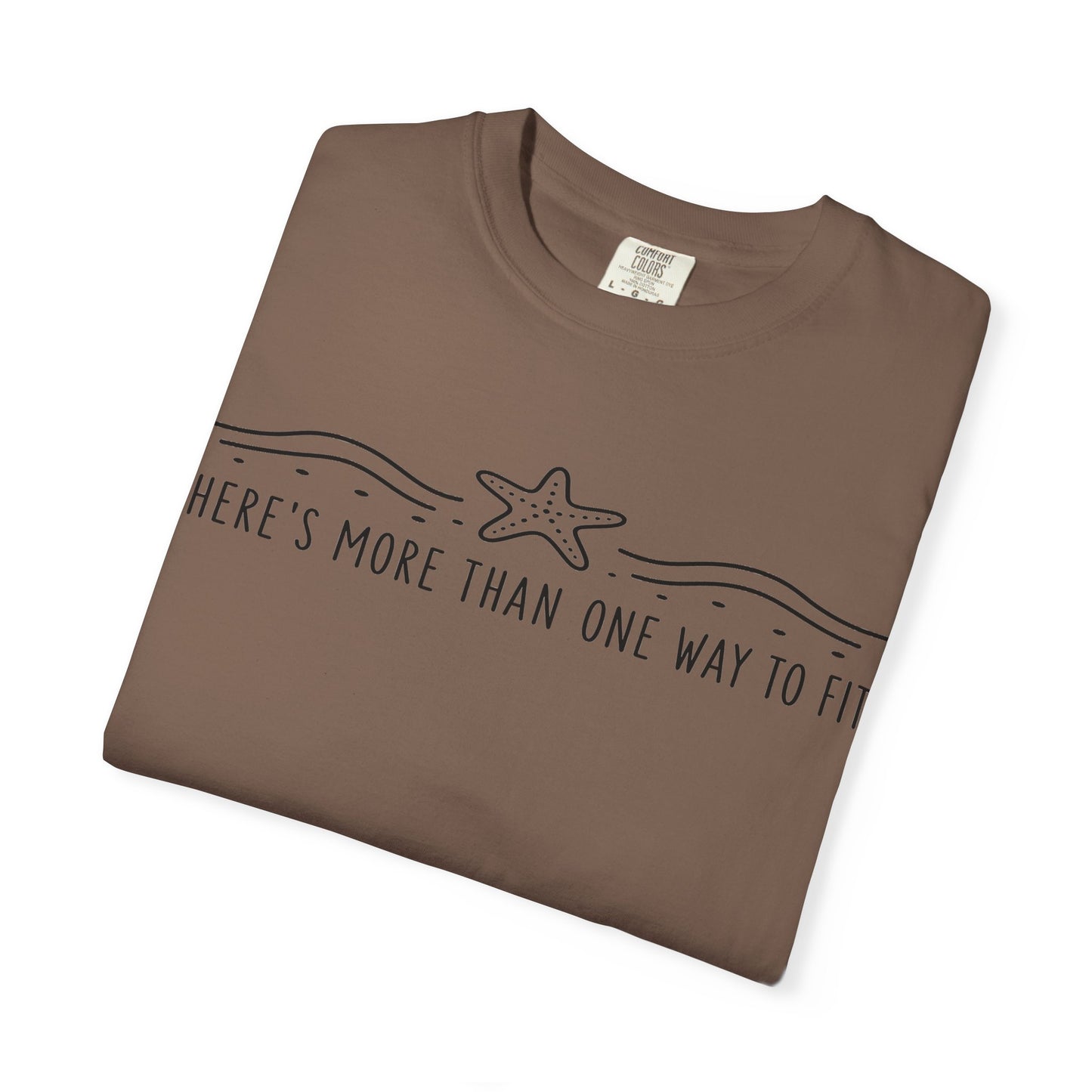 "There’s More Than One Way to Fit" Starfish Black Print Graphic Tee
