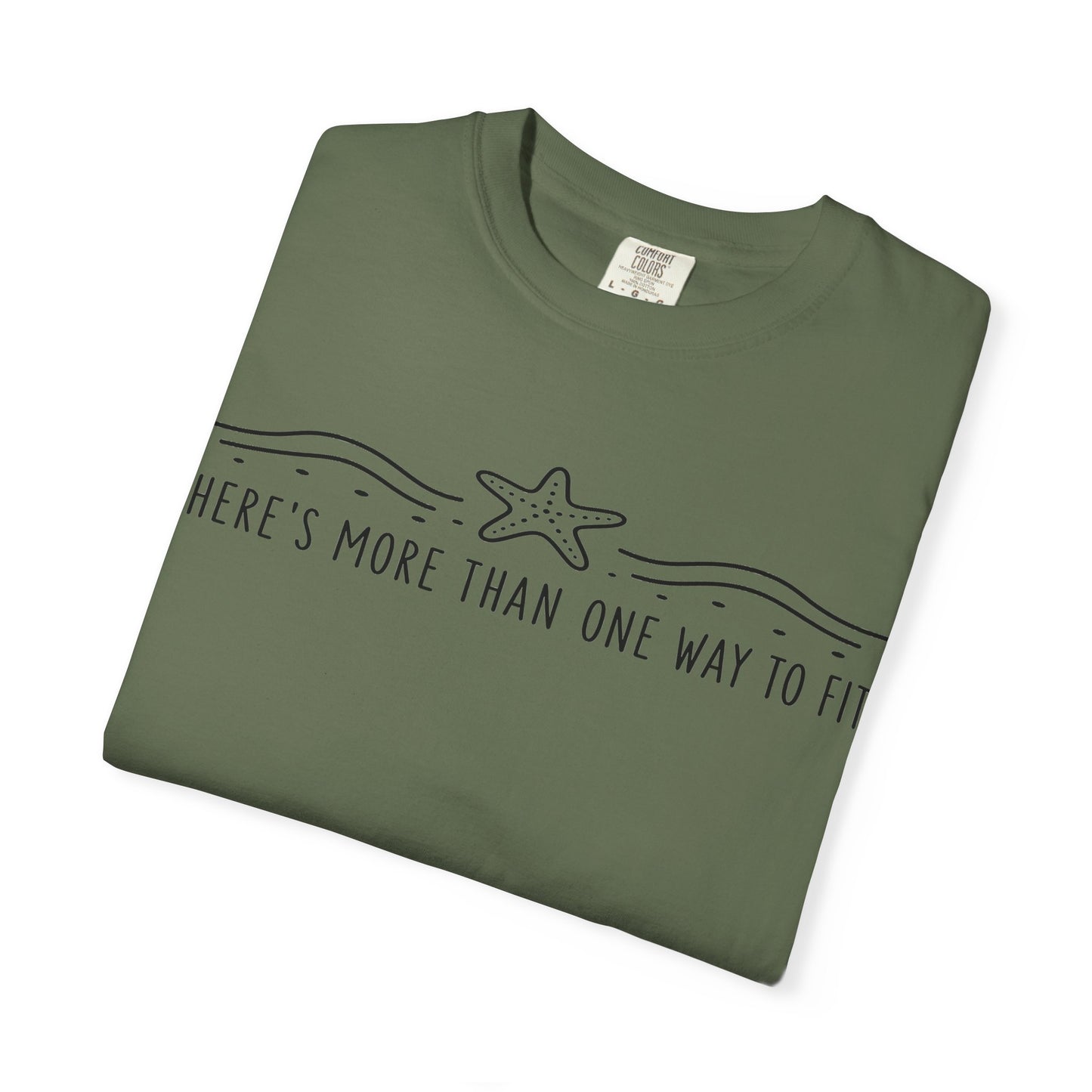 "There’s More Than One Way to Fit" Starfish Black Print Graphic Tee